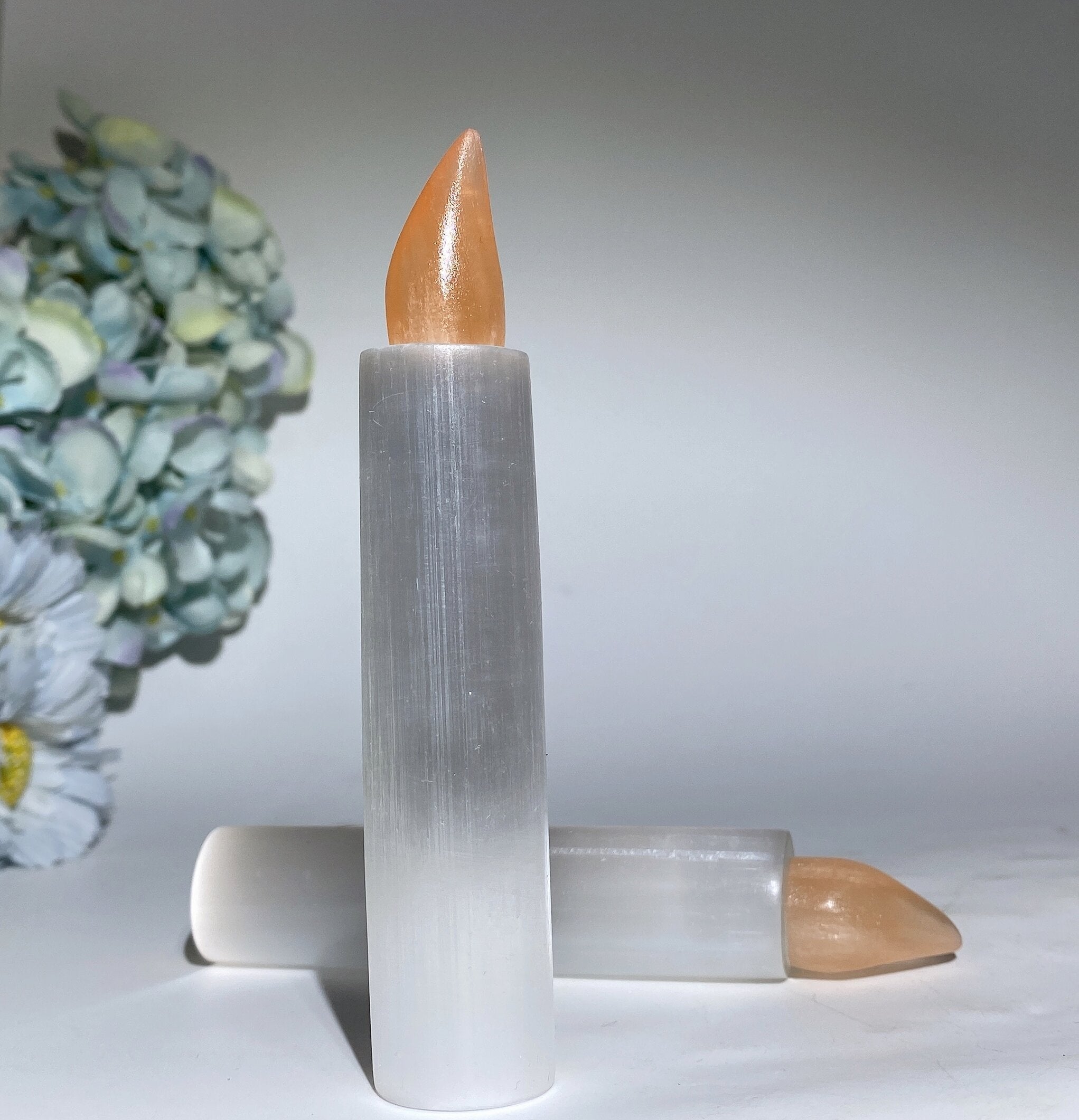 5,1 Zoll Selenit-Kerzenkristallschnitzerei zur Heilung