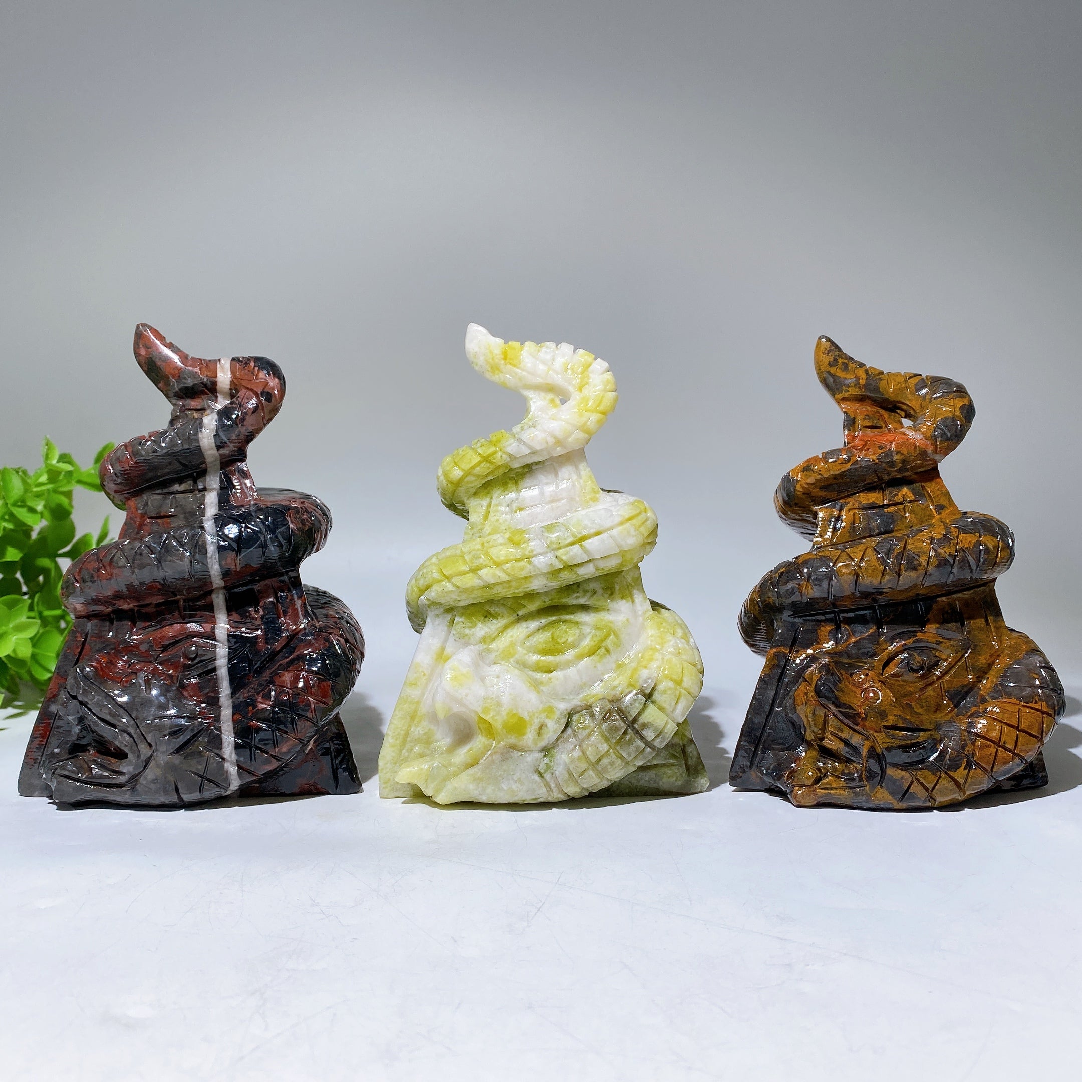 5,2" Jade Schlangenfigur Kristallheilungsschnitzerei