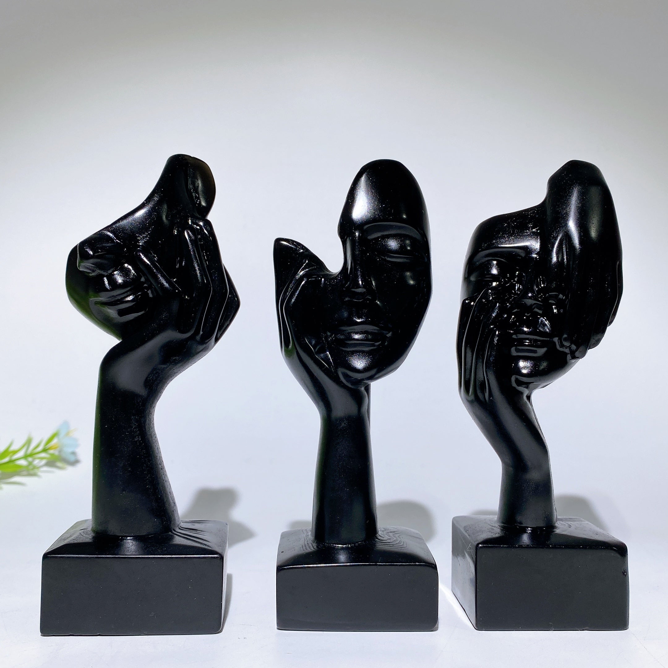 5,4 Zoll schwarze Obsidian-Denker-Kristallfigur