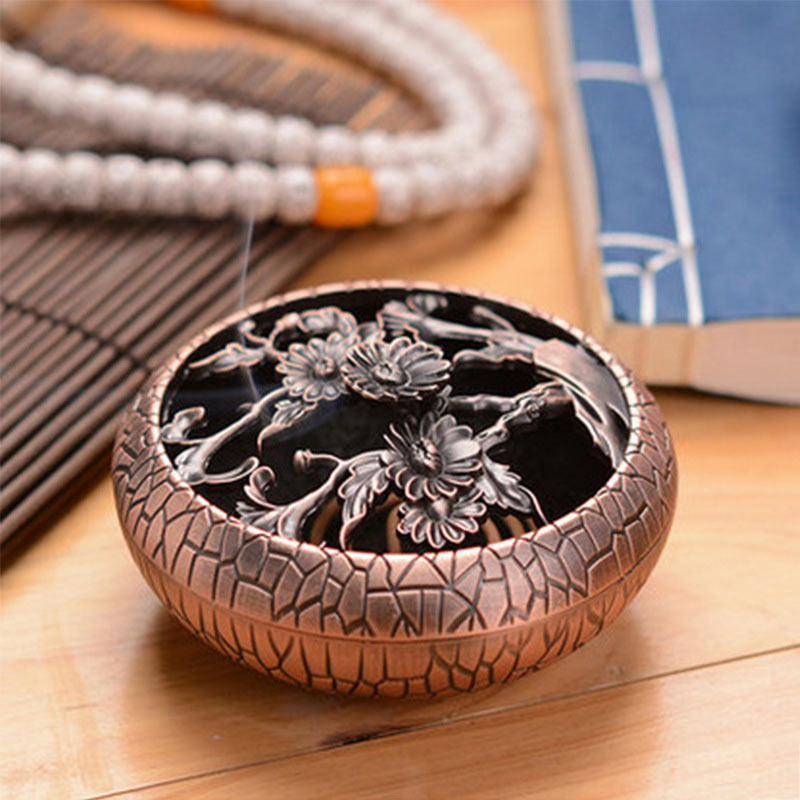 Ceramic Incense Burner with Chrysanthemum Pattern for Peaceful Meditation