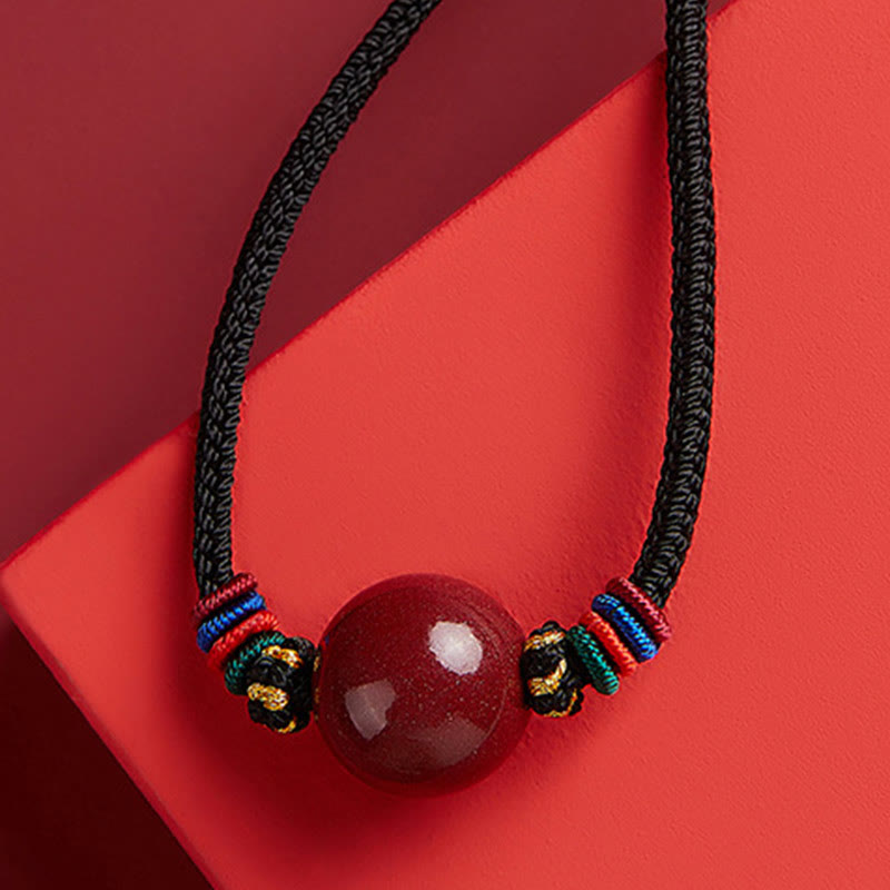 16 mm Halskette mit Segensanhänger aus Zinnoberperlen