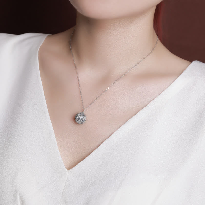 Halskette mit Glücksanhänger aus 990er Sterlingsilber mit Fu-Charakter