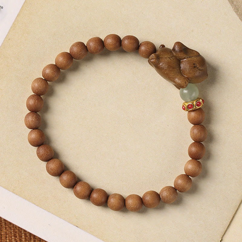 6 mm grünes Sandelholz-Armband mit positivem Kaninchen