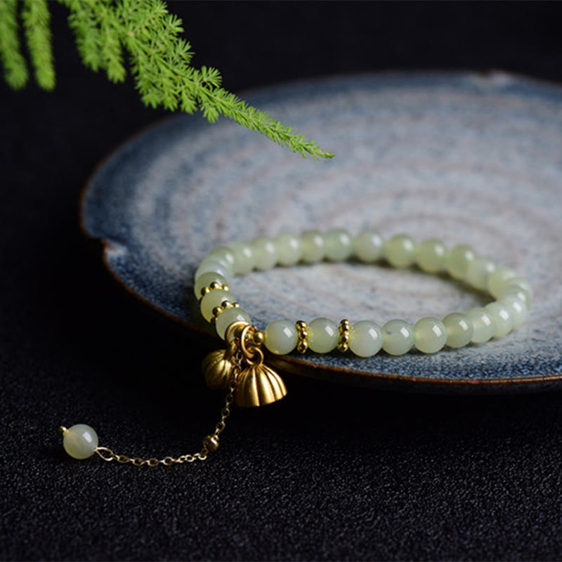 6 mm Hetian Jade Lotus Glücksarmband für Damen