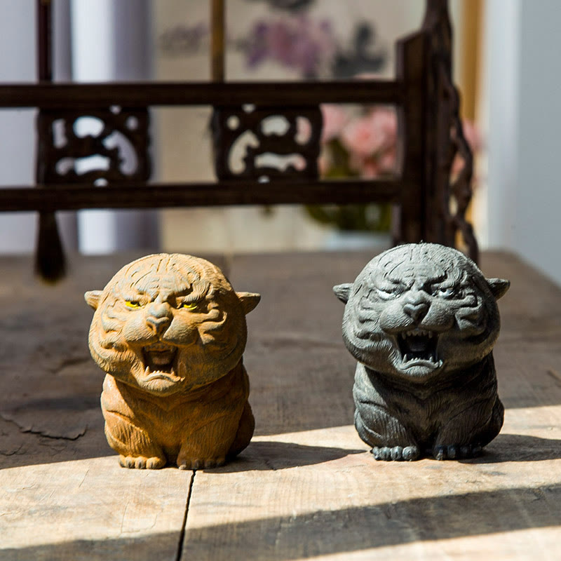 7,5 cm Mini-Statue „Roaring Tiger“ aus Eisenpulverharz