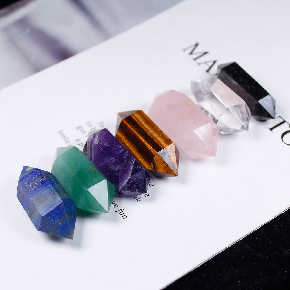 7 Chakra-Kristallpunkte für Meditation und Gleichgewicht