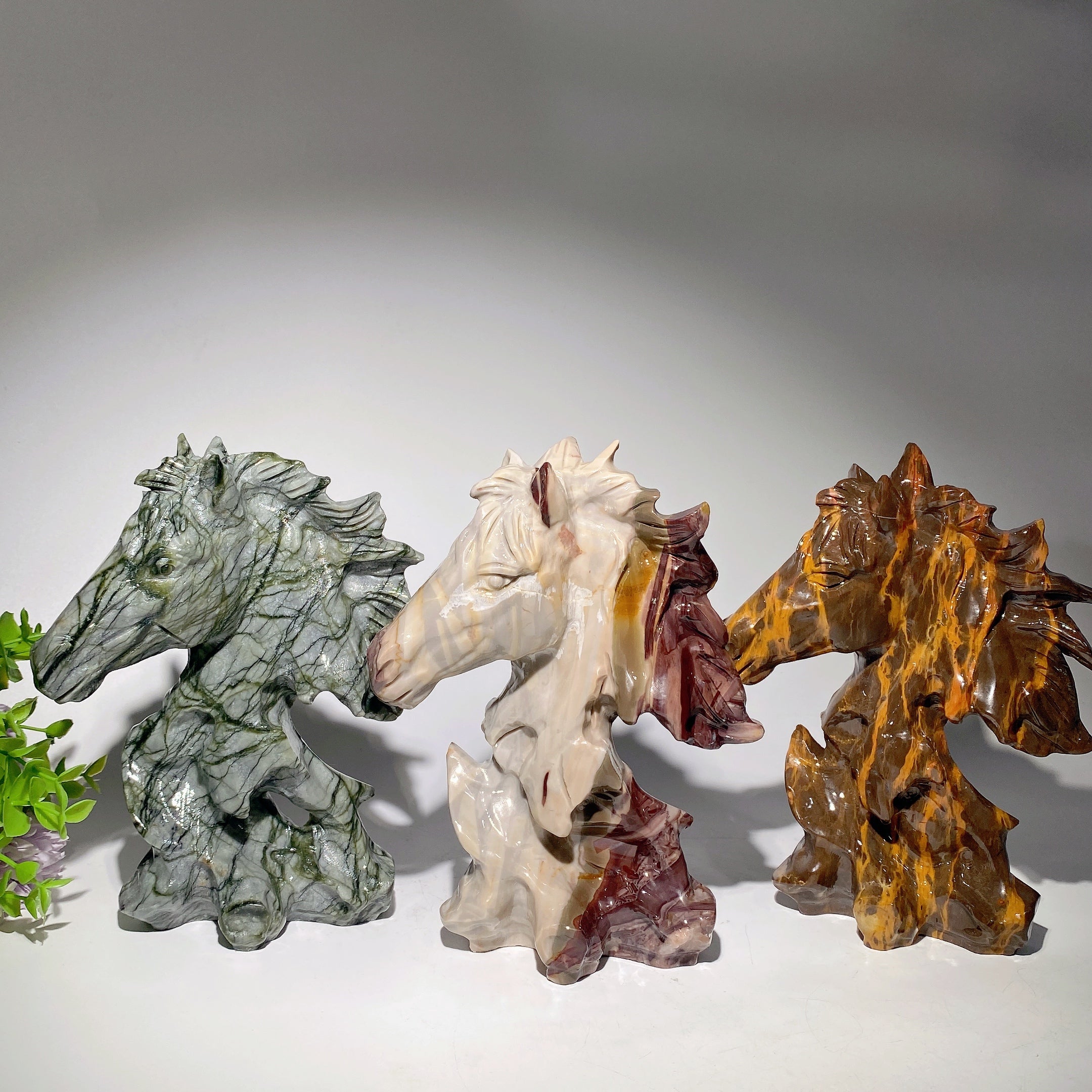 7 Zoll große Heilfiguren aus gemischtem Kristallpferdekopf