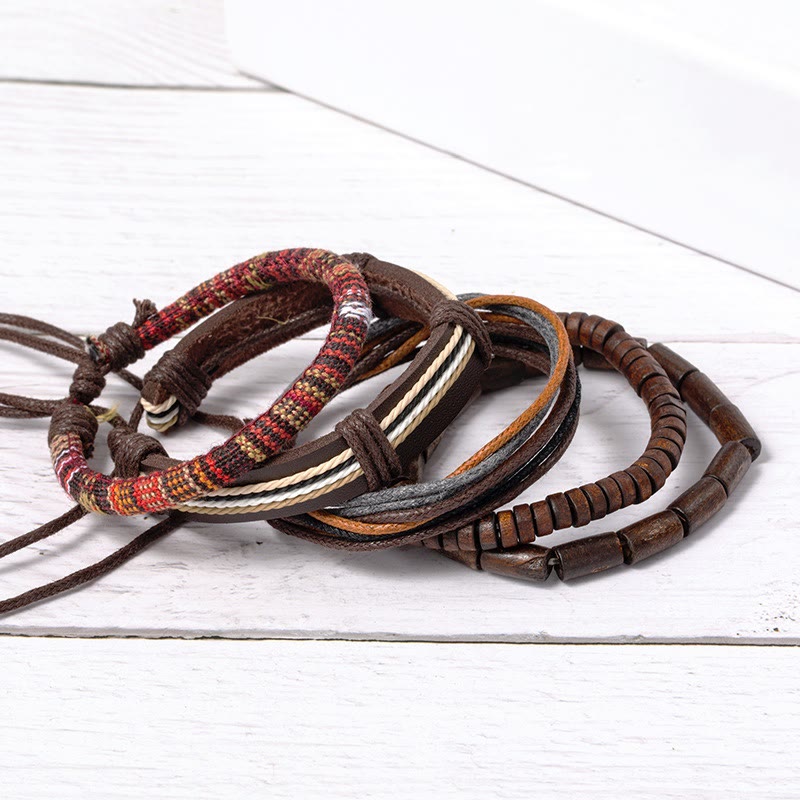 Klassisches spirituelles Armband aus rotem Sandelholz mit kleinen Blättern zum Schutz