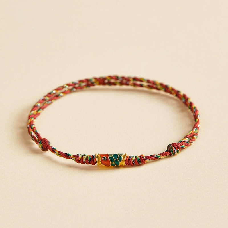 Handgefertigtes geflochtenes Armband mit Koi-Fisch-Motiv