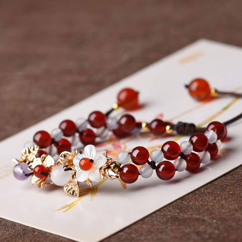 Grünes Aventurin & Granat Glücksarmband mit Blütenblättern