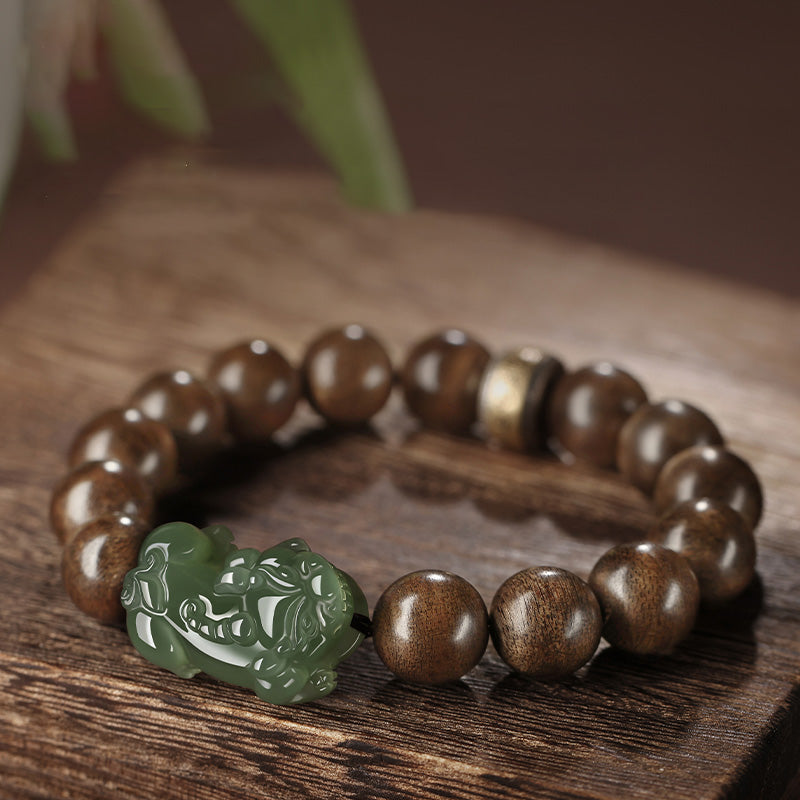 12 mm Jade Pi Xiu Adlerholz-Kraftarmband