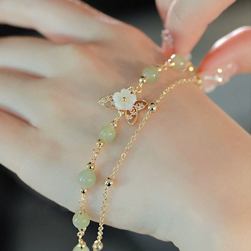 Doppellagiges 14 Karat vergoldetes Jade-Schmetterlings-Glücksarmband