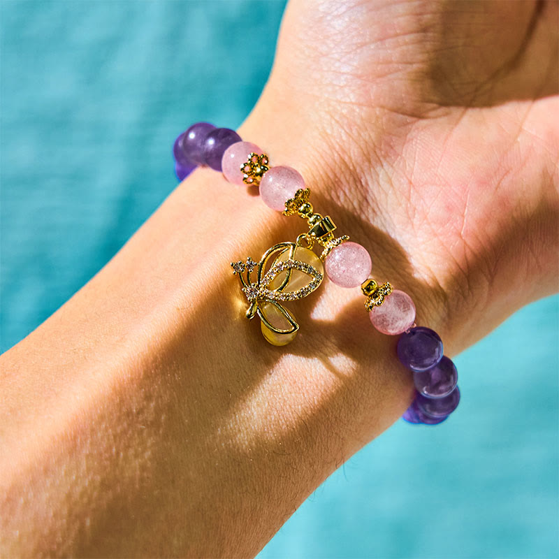 8 mm Amethyst & Erdbeerquarz Schmetterling Charm Armband