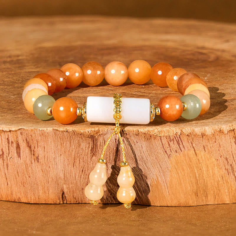 8 mm goldenes Seidenarmband mit Jade und weißem Kristall für Glück