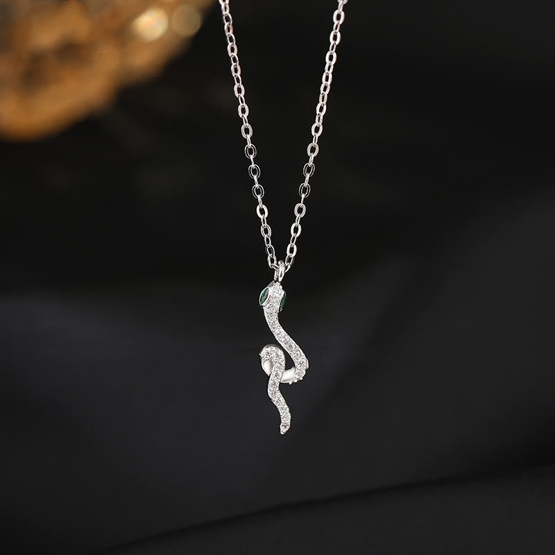Halskette mit Schlangenmotiv aus 925er Sterlingsilber mit chinesischem Sternzeichen und grünen Augen zum Schutz