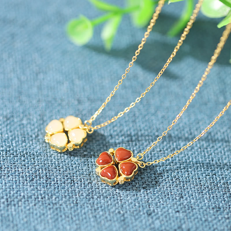 Halskette aus 925er Sterlingsilber mit vierblättrigem Kleeblatt und Jade für Fülle und Schutz