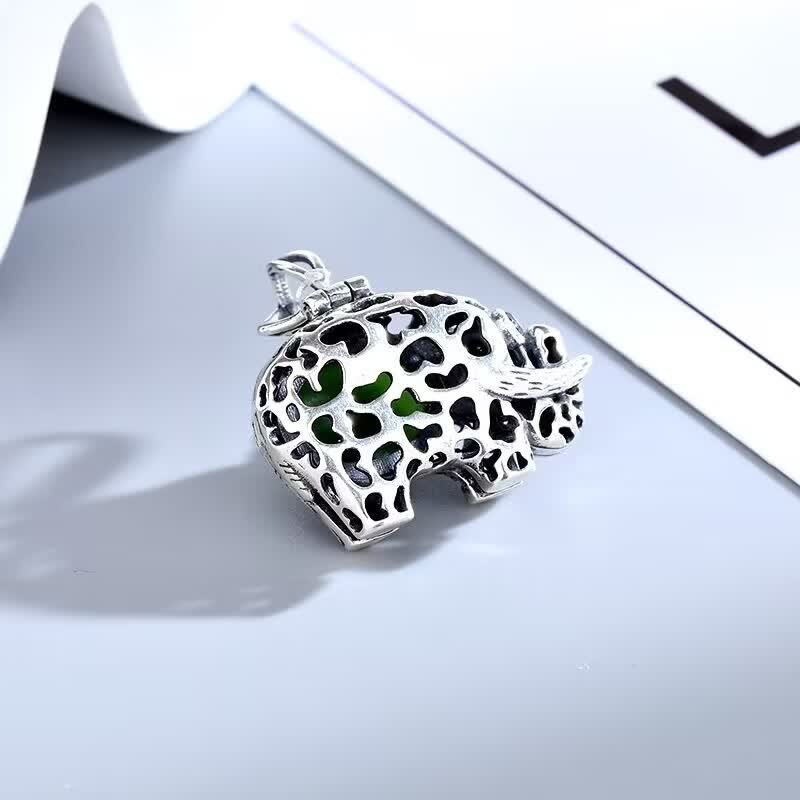 Halskette mit Elefanten-Erfolgsanhänger aus 925er Sterlingsilber, Hetian Cyan Jade