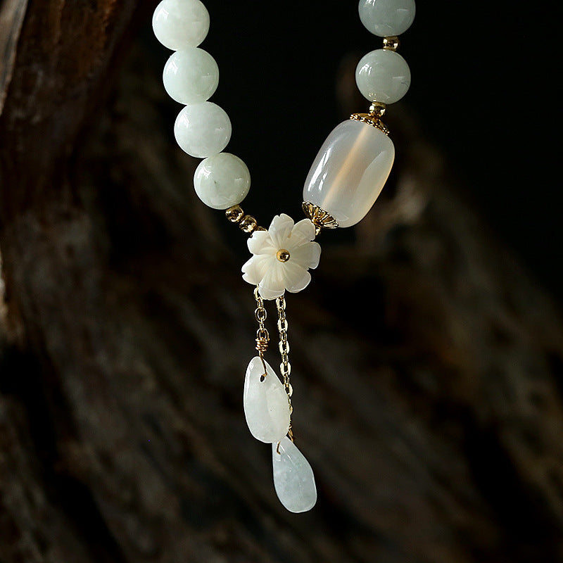 Weißes Jade-Glücks- und Schutzarmband, 7,5 mm Perlen