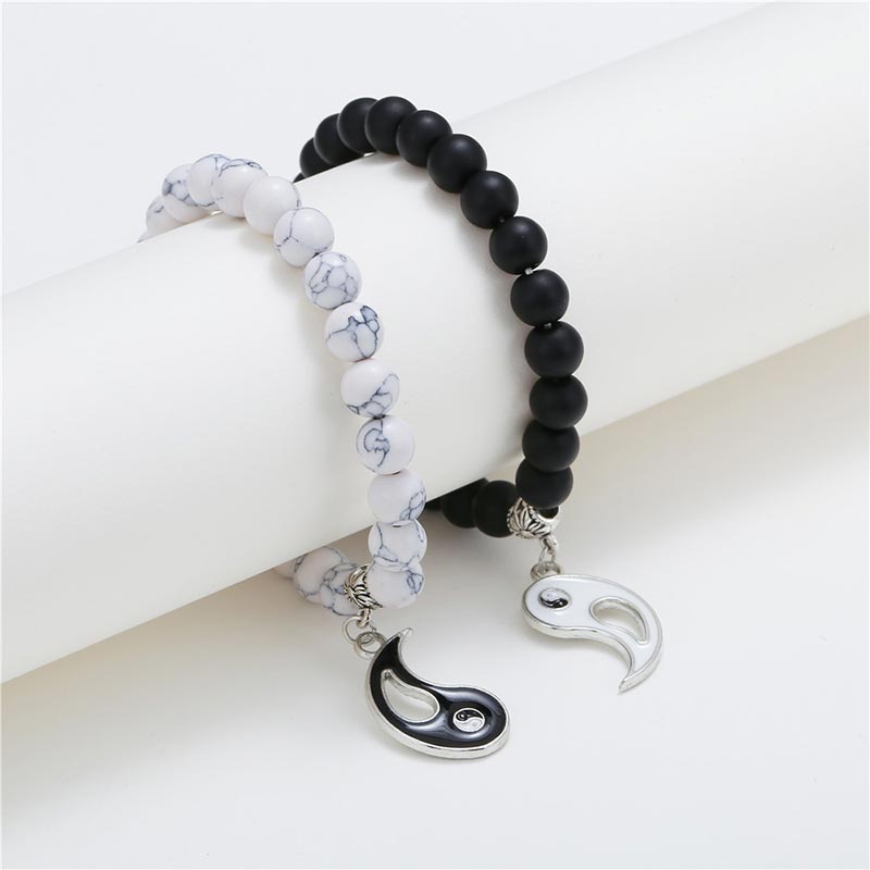 Unisex Yin Yang Armband-Set mit schwarzen Onyx- und weißen Türkisperlen