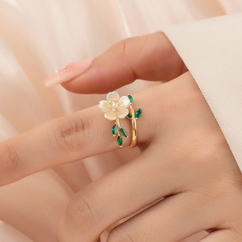 Verstellbarer Kupferring mit Perlenblume und Zirkonia für Glück und Reichtum
