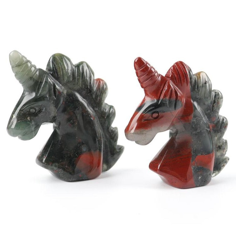 Afrikanischer Blutstein-Kristall, Einhorn-Schnitzerei, 5,1 cm