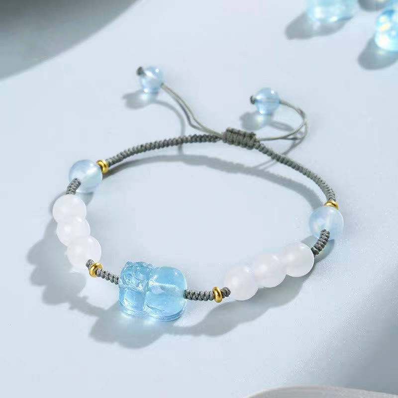 Pixiu-Armband aus Aquamarin und weißer Jade für Reichtum und Gelassenheit