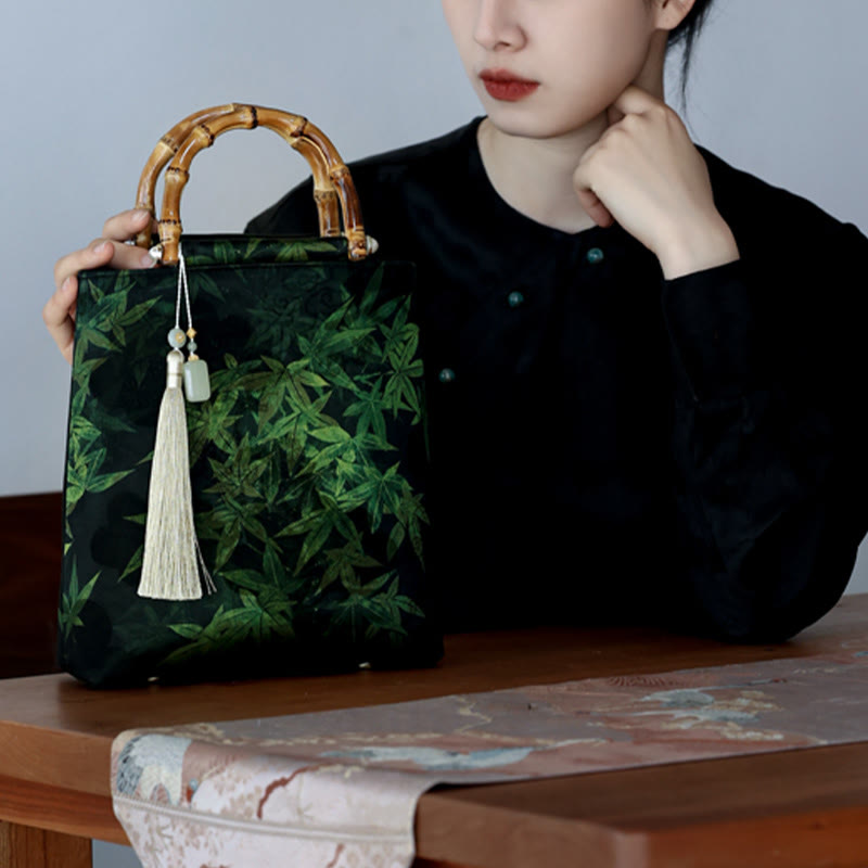 Handtasche mit Bambusblättern, Schmetterlings-Koi-Fisch und Jadegriffen