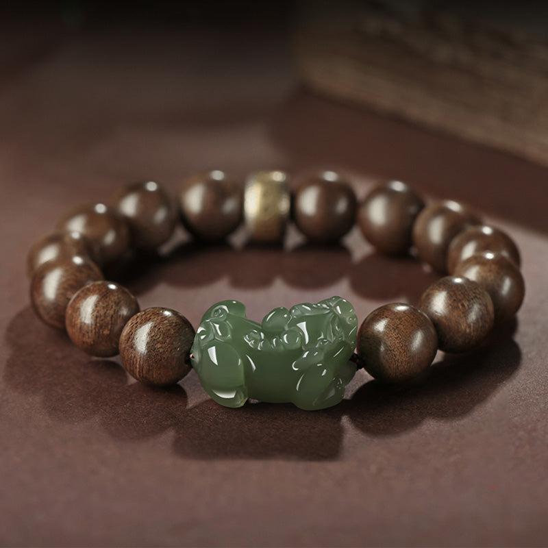 12 mm Jade Pi Xiu Adlerholz-Kraftarmband