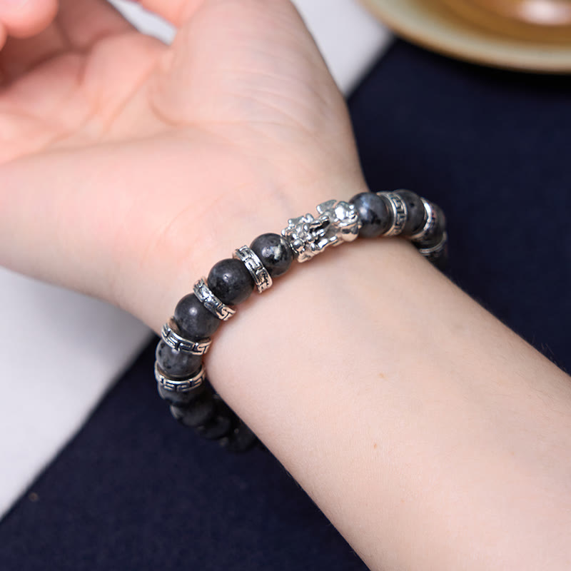 Schwarzes Pixiu-Kraftarmband mit Glitzersteinen für Reichtum