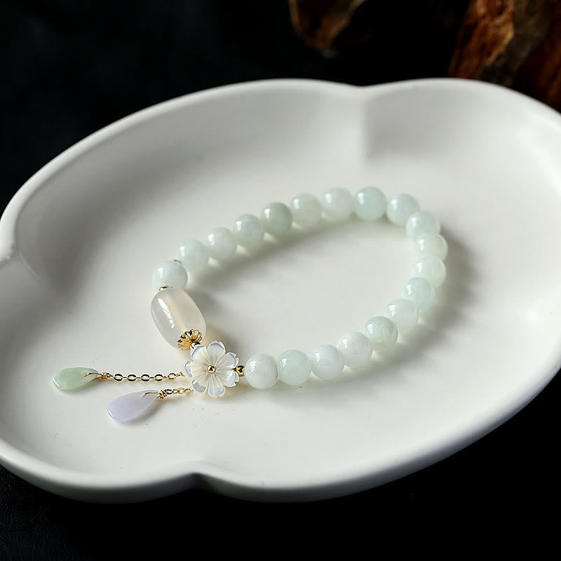Weißes Jade-Glücks- und Schutzarmband, 7,5 mm Perlen