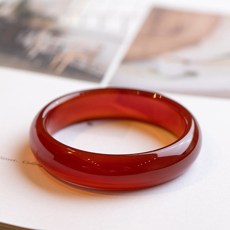 Armreif „Confidence“ aus rotem Achat, 56 mm