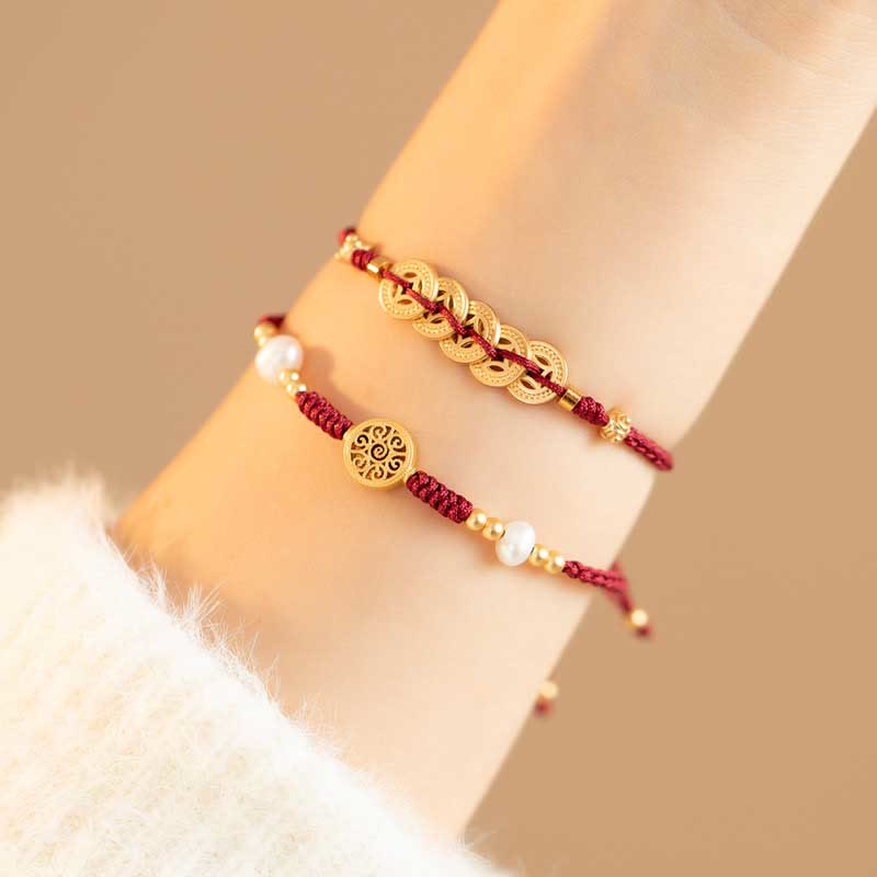 Kupfermünzen-Armband mit roter Schnur für Glück und Schutz