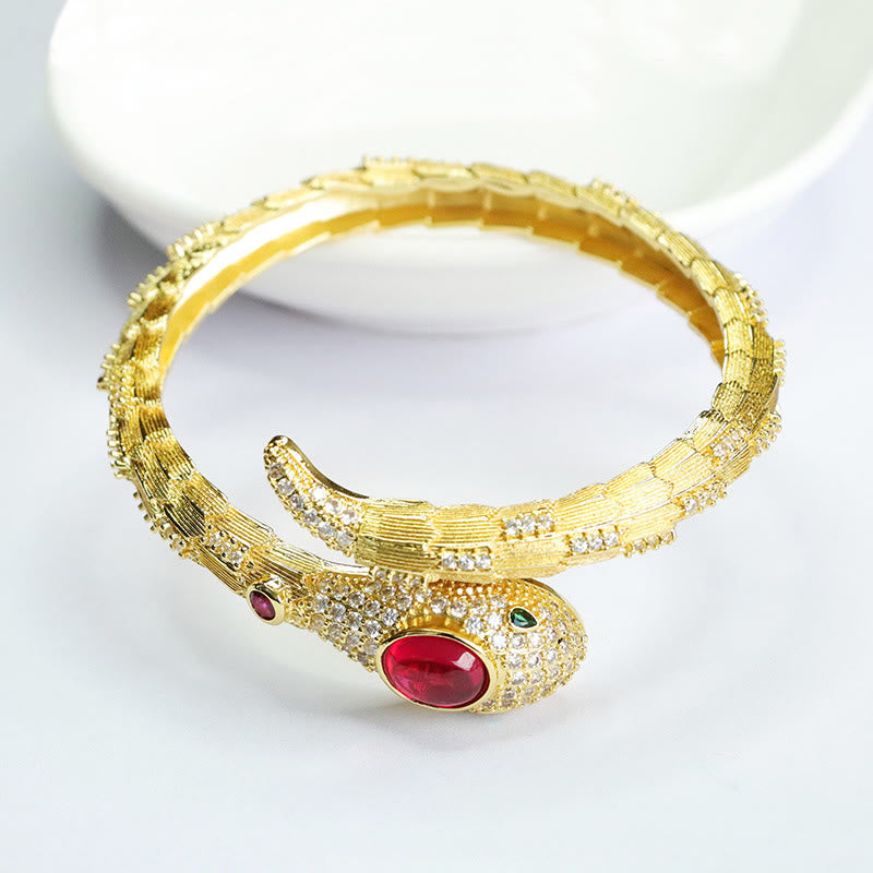 Kupfernes Schlangen-Stärkearmband mit Rubin für Schutz und Glück