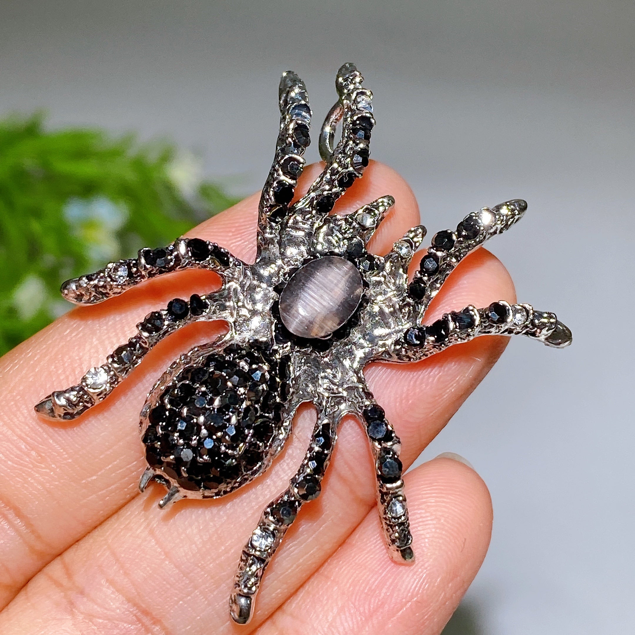 Kristallheilbrosche, 30–92 mm, Heilkristall-Anstecknadel