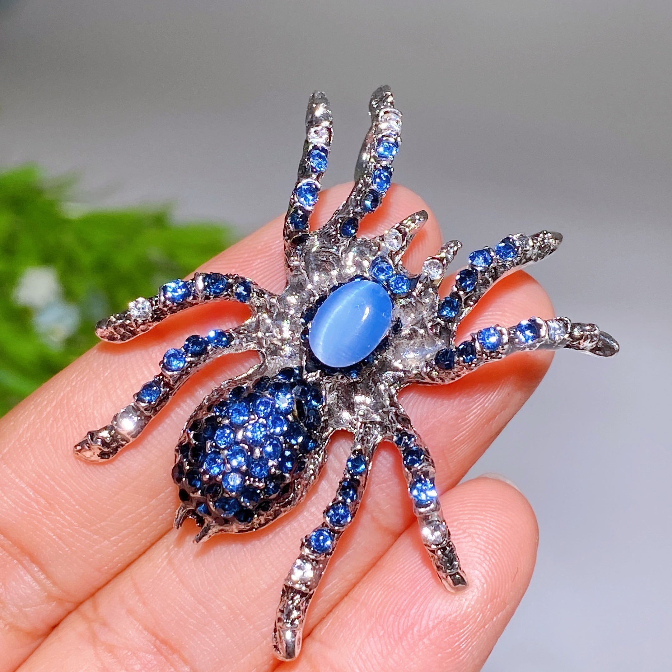 Kristallheilbrosche, 30–92 mm, Heilkristall-Anstecknadel