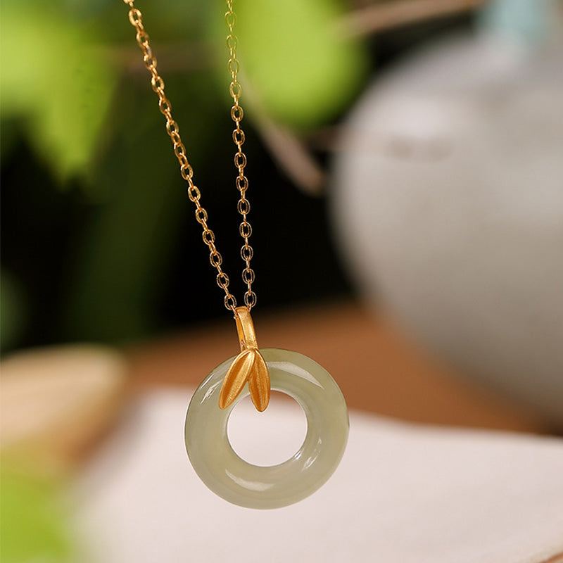 Cyan Jade Sterling Silber Peace Buckle Halskette für Harmonie