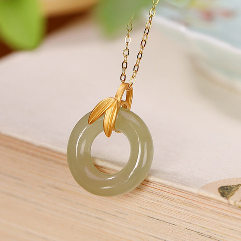 Cyan Jade Sterling Silber Peace Buckle Halskette für Harmonie