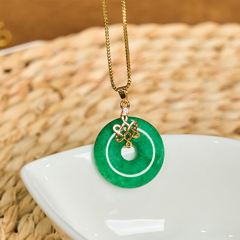 Halskette mit Peace-Anhänger in Cyan-Jade