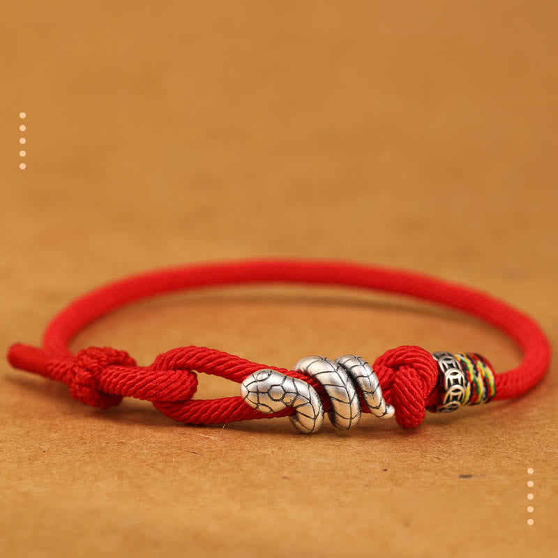 Dunkelrotes 14–17 cm großes Sterlingsilber-Armband mit Schlangenmünze und roter Schnur