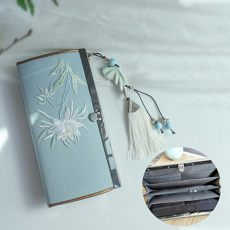 Doppelseitig bestickte Blumenbrieftasche 19cm | Spirituelle Accessoires