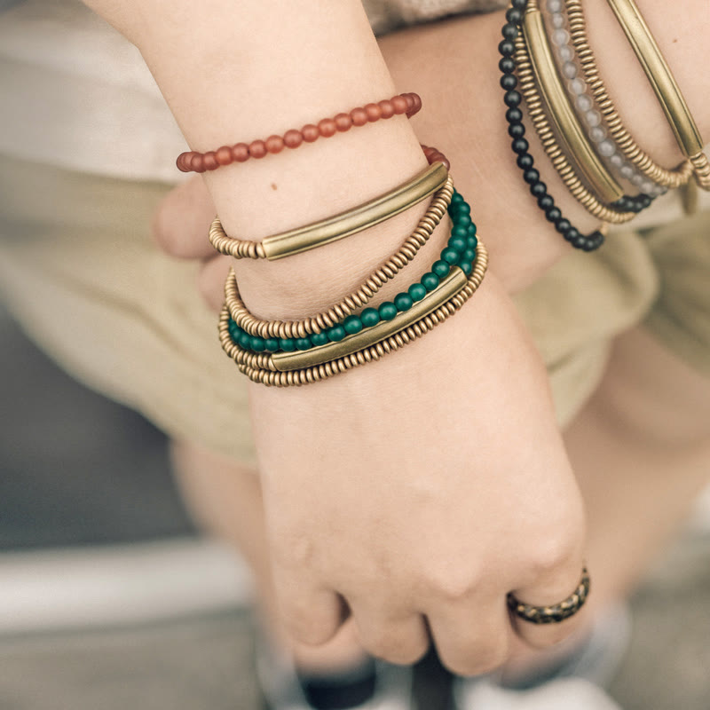 Dreifach gewickeltes Kupferarmband mit Achatstein-Schutz