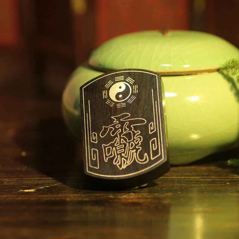 Yin-Yang-Halskette aus Ebenholz mit Sterlingsilber für Balance