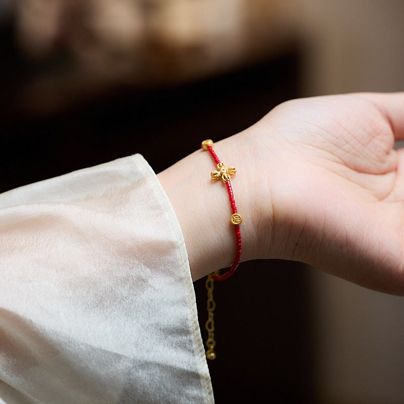 Vergoldetes PiXiu-Armband mit vierblättrigem Kleeblatt