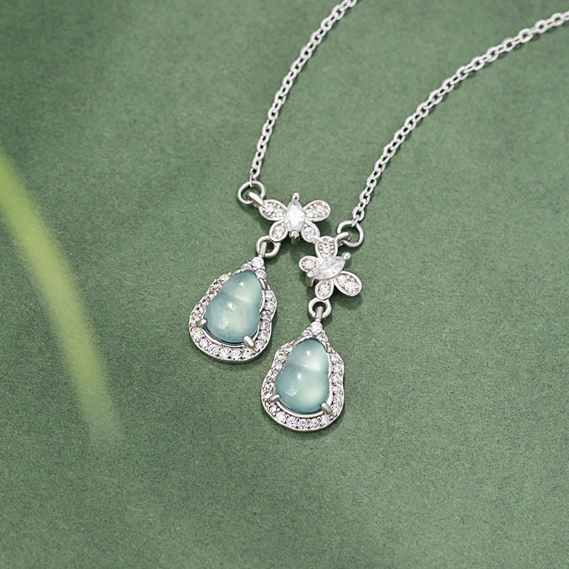 Grüne Jade Doppelkürbis Schmetterling Glück Halskette