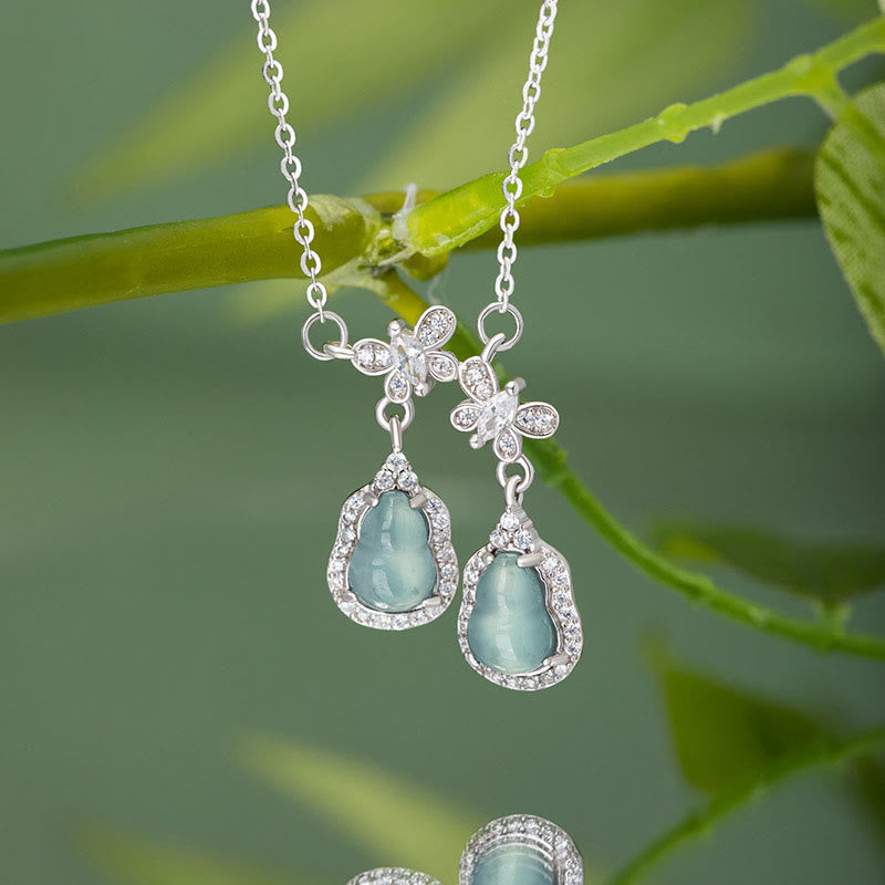 Grüne Jade Doppelkürbis Schmetterling Glück Halskette