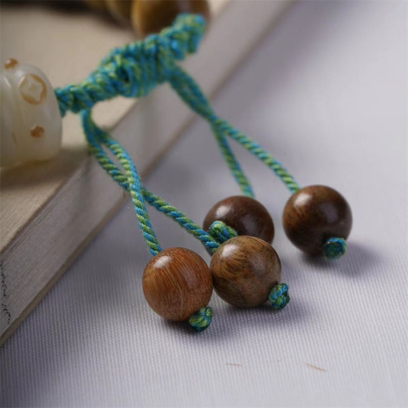 Spirituelles Armband aus grünem Sandelholz-Bodhi-Samen für Positivität