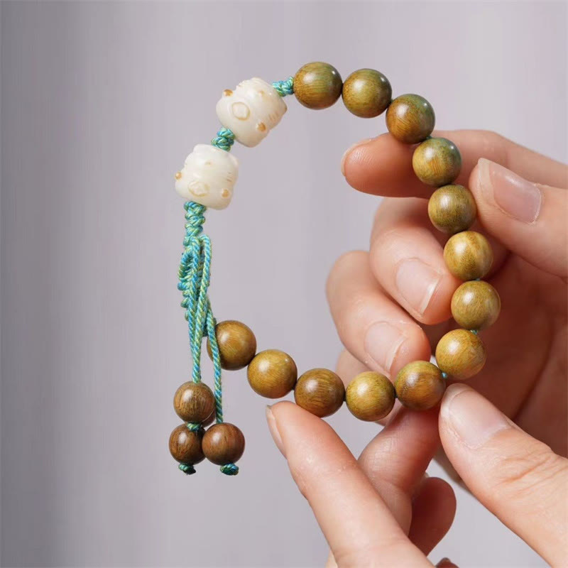 Spirituelles Armband aus grünem Sandelholz-Bodhi-Samen für Positivität