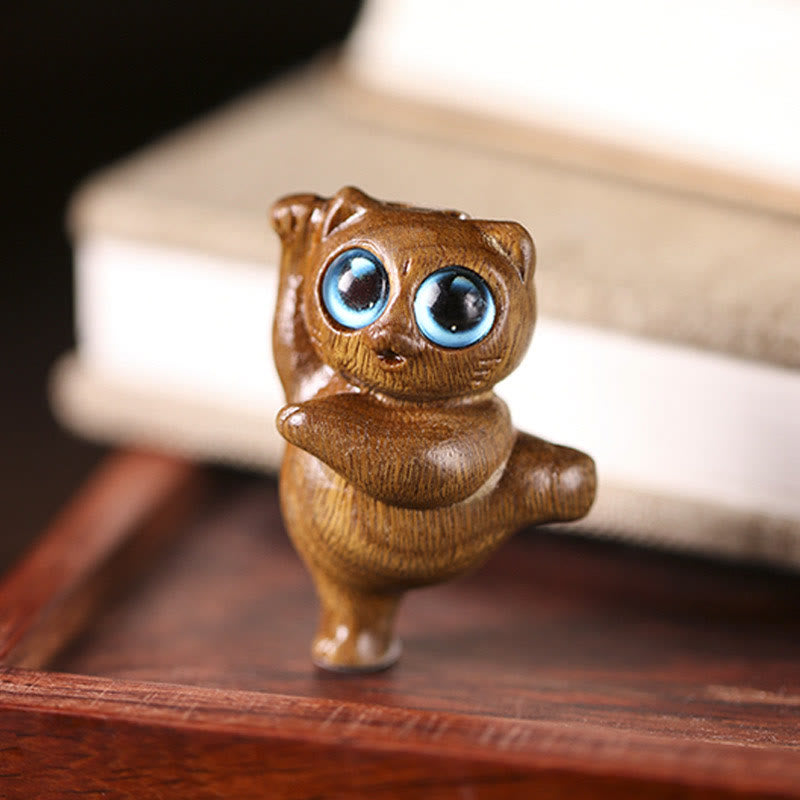 Tanzende Katzenfigur aus grünem Sandelholz, 3,7 cm, positive Energie