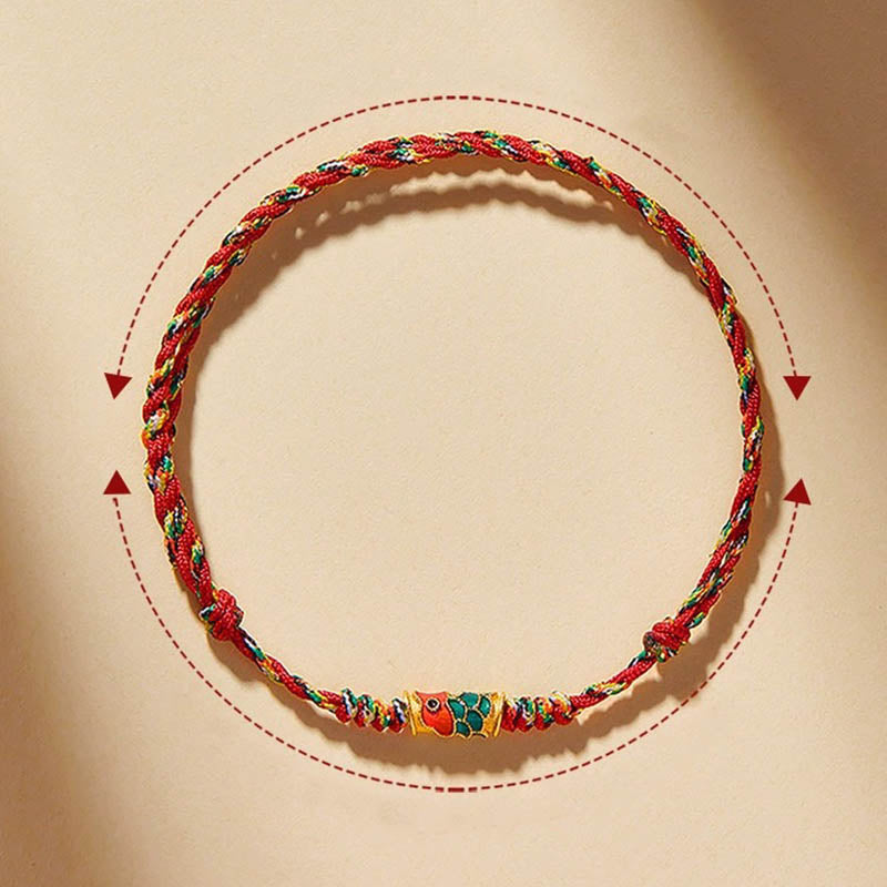 Handgefertigtes geflochtenes Armband mit Koi-Fisch-Motiv