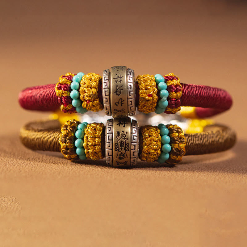 Handgemachtes King Kong Knoten Armband mit roter Schnur zum Schutz